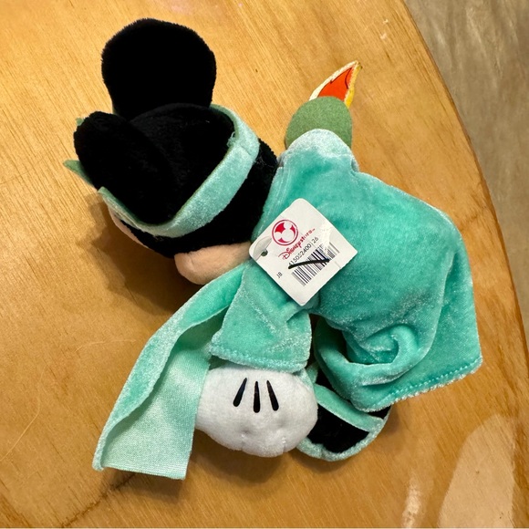 Disney Minnie Mouse Lady Liberty Statue Plush 9” Used w/ Tag - Picture 9 of 11